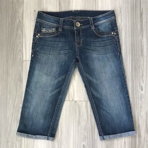 Jolt Bedazzled Capri Cuffed Light Wash Jeans